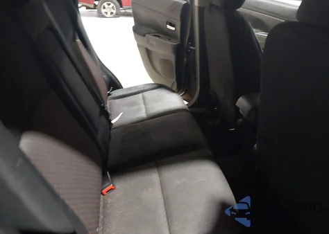 2017 Mitsubishi Outlander Sport 2.0 Es/2.0 Le z USA, uszkodzony, nr VIN JA4AP3AU8HZ014930